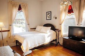 Friendly City Inn Bed & Breakfast