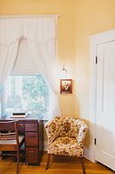 Friendly City Inn Bed & Breakfast