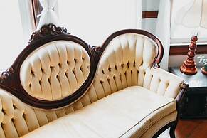 Friendly City Inn Bed & Breakfast