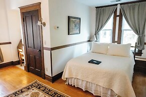 Friendly City Inn Bed & Breakfast