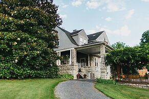 Friendly City Inn Bed & Breakfast