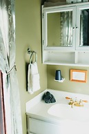 Friendly City Inn Bed & Breakfast