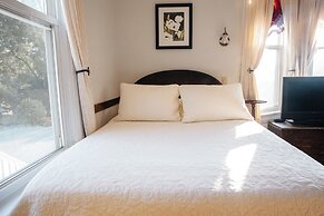 Friendly City Inn Bed & Breakfast