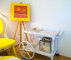 Yellow Lilly Mostar Apartment