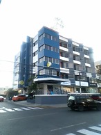 Aparta Hotel Jardines Metropolitanos