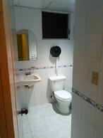 Aparta Hotel Jardines Metropolitanos