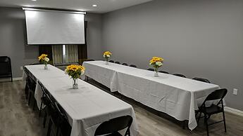 Super 8 by Wyndham Kingwood Houston North
