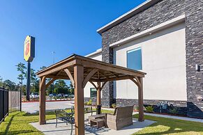 Super 8 by Wyndham Kingwood Houston North