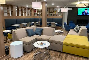 Microtel Inn & Suites by Wyndham Woodland Park