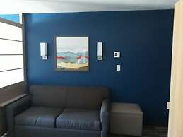 Microtel Inn & Suites by Wyndham Woodland Park