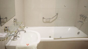 Posada Suiza by Prima Collection