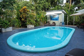 Hotel Tortuguero Beachfront