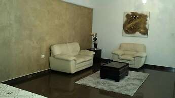 Premier Hotel Suites