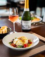 Zendaya Resort Beach Sport & Spa