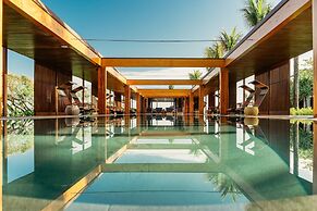 Zendaya Resort Beach Sport & Spa