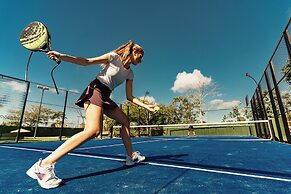 Zendaya Resort Beach Sport & Spa