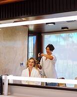 Zendaya Resort Beach Sport & Spa