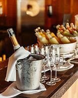 Zendaya Resort Beach Sport & Spa