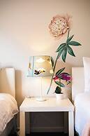 Luxury Waterfront Grand Villa in Melbourne