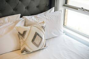 Luxury Waterfront Grand Villa in Melbourne