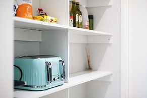 Luxury Waterfront Grand Villa in Melbourne