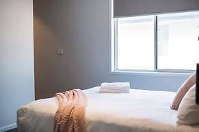 Luxury Waterfront Grand Villa in Melbourne