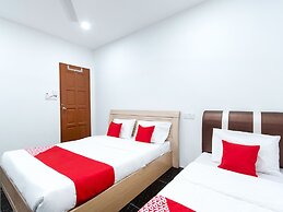 OYO 44011 Weng Bee Guest House