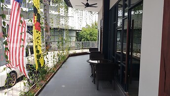Roxy Hotel Padungan