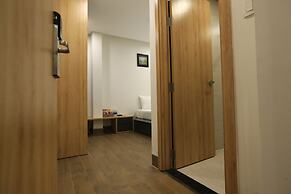 Tourane Apartment & Hotel