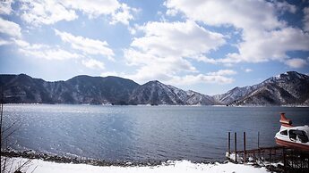 Lake Side Nikko Hotel