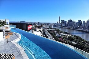 Hostrelax Residences on South Bank