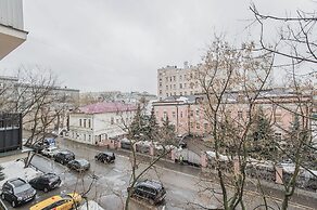 GM Apartment Staropimenovskiy 16