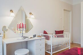 GM Apartment Staropimenovskiy 16