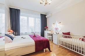 GM Apartment Staropimenovskiy 16