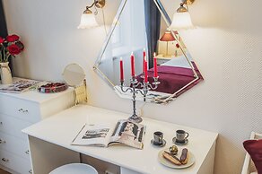 GM Apartment Staropimenovskiy 16