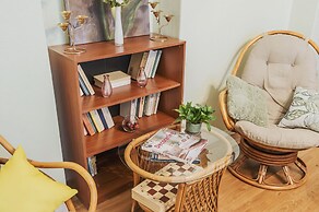 GM Apartment Staropimenovskiy 16