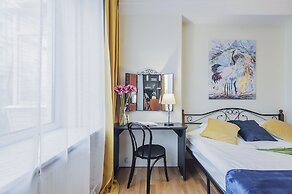 GM Apartment Staropimenovskiy 16