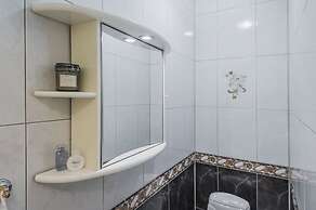 GM Apartment Staropimenovskiy 16