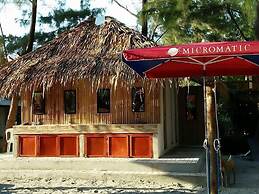 Camp Rofelio Surfing Beach Resort