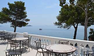 Aminess Younique Bellevue Hotel