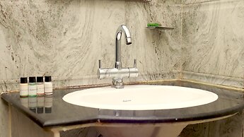 Hotel Leisure Palace