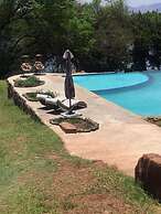 Masaumbezi River Lodge