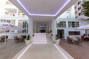 Esal Hotel