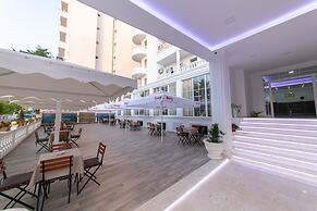 Esal Hotel