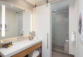 Canopy by Hilton West Palm Beach Downtown