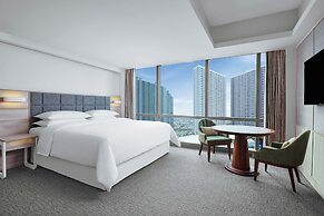 Four Points by Sheraton Surabaya, Pakuwon Indah