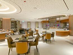 Four Points by Sheraton Surabaya, Pakuwon Indah