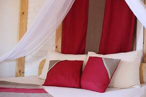 Maison Blanche Ecohouse Mytnitsa