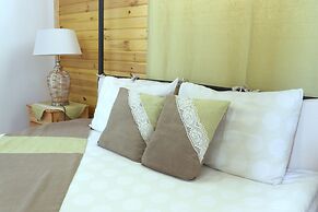 Maison Blanche Ecohouse Mytnitsa