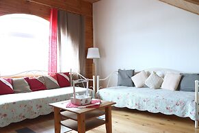 Maison Blanche Ecohouse Mytnitsa